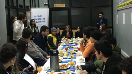 Ñuble: Autoridades dialogaron con jóvenes sobre la reforma migratoria
