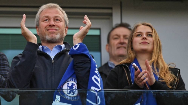 Roman Abramovich quiere vender Chelsea, según medio británico