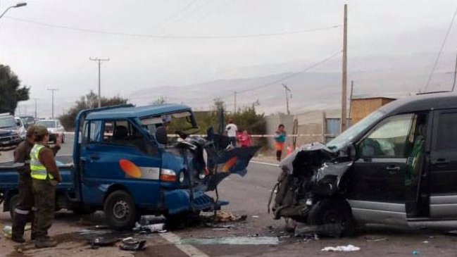 Arica: Un fallecido y cuatro heridos en choque frontal en el valle de Azapa