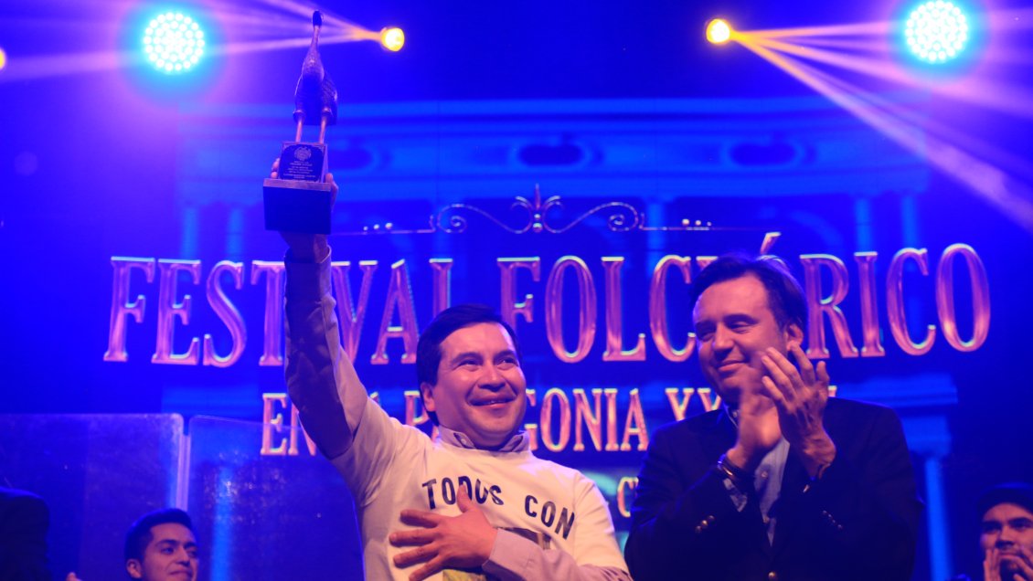 Punta Arenas se llevó el triunfo en jornada final del Festival Folclórico de la Patagonia