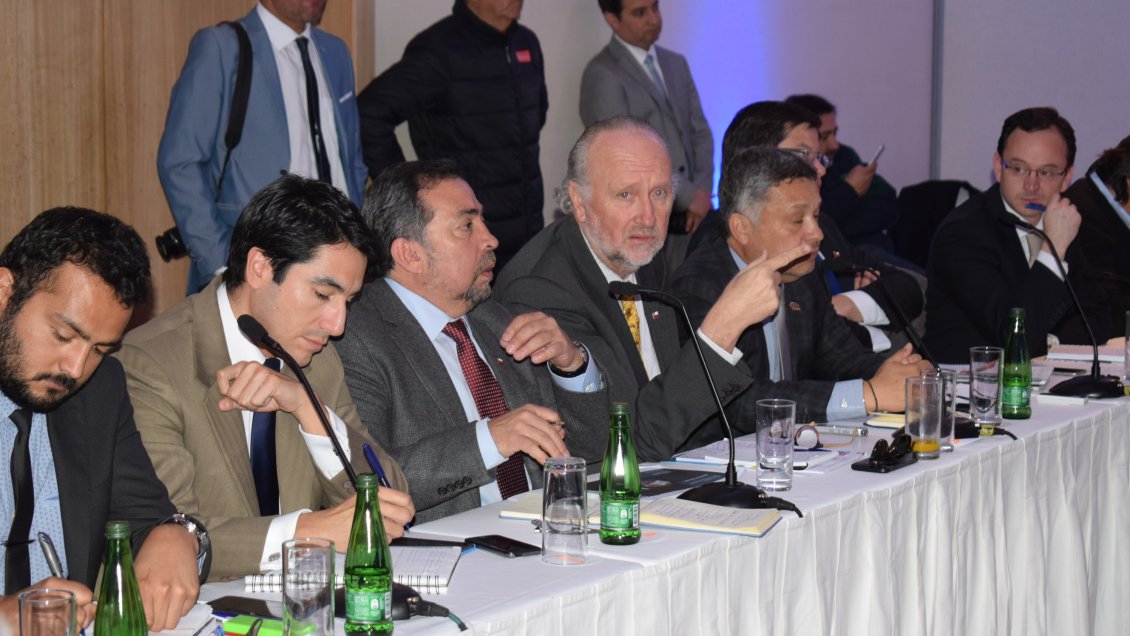 Realizan cara a cara entre alcaldes y empresas por proyectos detenidos