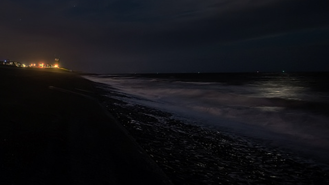 Armada busca a pescador desaparecido tras naufragio de lancha en La Serena