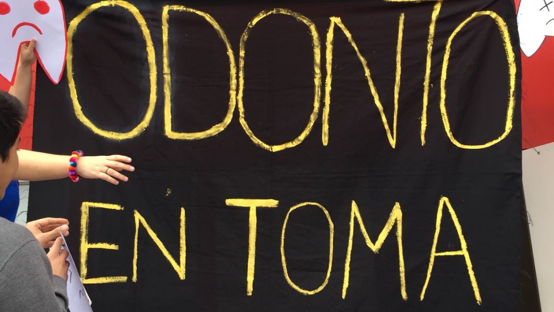 Estudiantes se tomaron sede de la Universidad Arturo Prat en Iquique