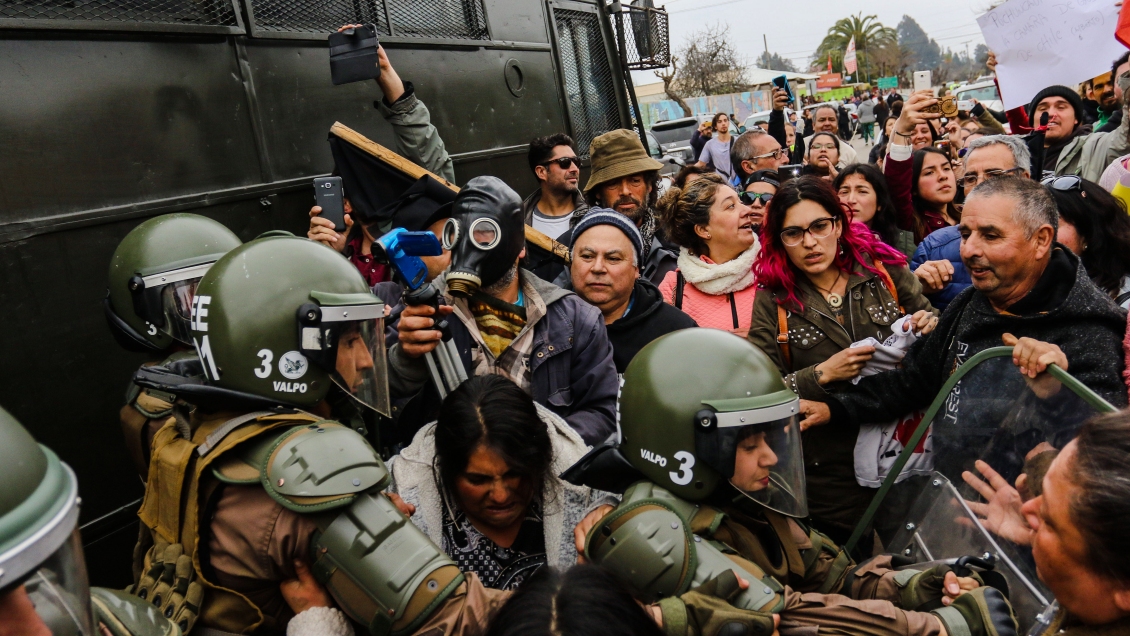 Vecinos de Quintero responden a Piñera: No somos violentistas, la gente se desahogó