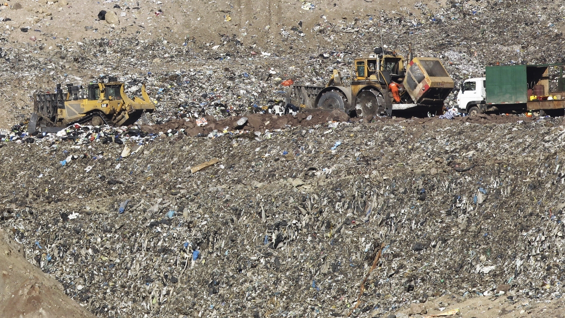 Tiltil acudió al Tribunal Ambiental para evitar instalación de planta de relleno sanitario