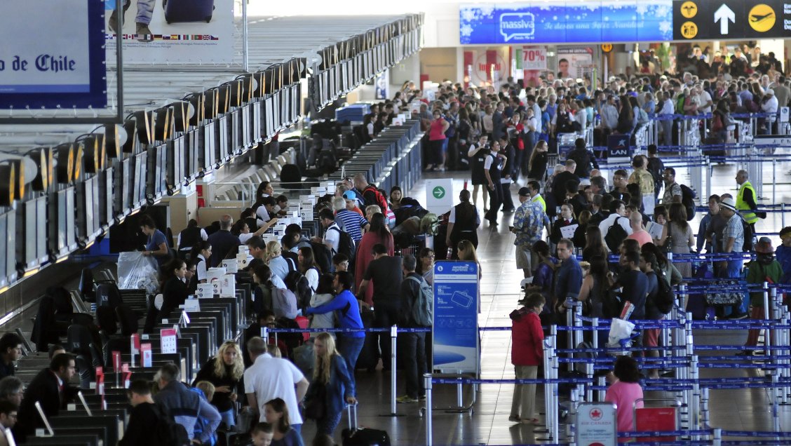 Aerolíneas garantizaron que bajará costo total de viajes