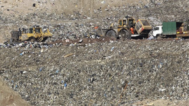 Tiltil acudió al Tribunal Ambiental para evitar instalación de planta de relleno sanitario