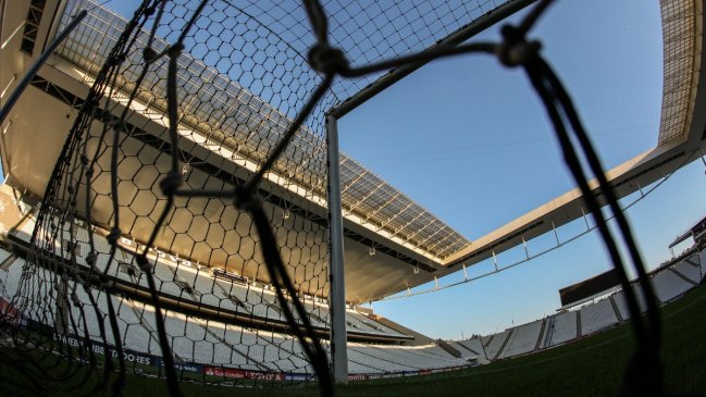 Al estilo Guede: Corinthians plantó ruda en su estadio