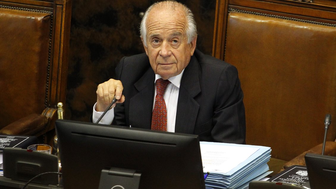 Ex ministros DC: Acusación a jueces tensiona al extremo las relaciones entre poderes del Estado