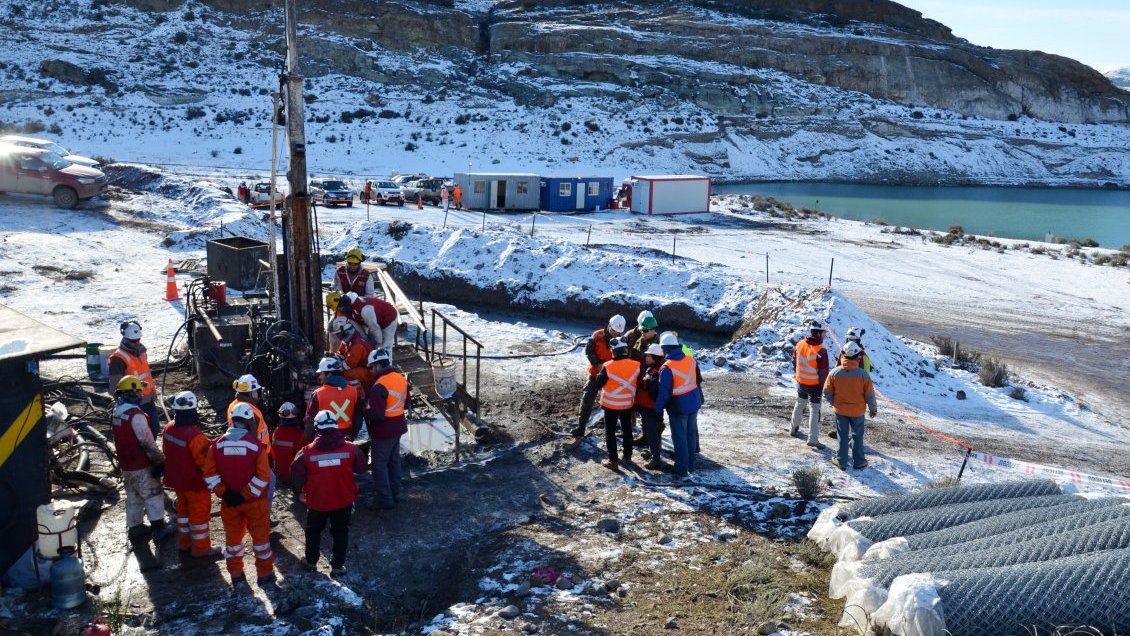 Seguridad minera: Trabajadores y ex jefe de Sernageomin acusan falta de fiscalización y recursos