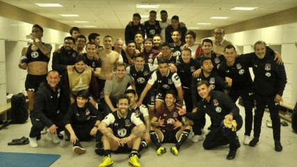 Las íntimas celebraciones del plantel de Colo Colo en el camarín