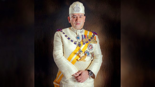 El rey de Malasia canceló su cumpleaños para donar el dinero al Estado