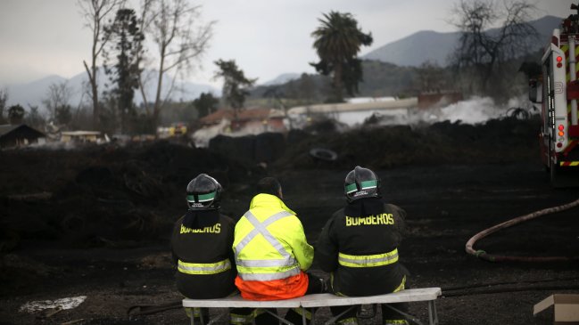 Incendio en Maipú está completamente controlado