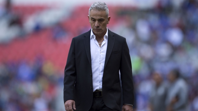 Juvenal Olmos debutó con goleada en contra y criticó al plantel de Veracruz