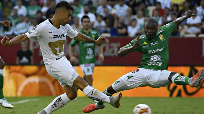 Felipe Mora fue la gran figura de Pumas al anotar dos goles en la victoria sobre León