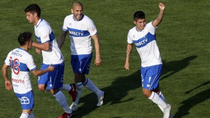 Carlos Lobos anotó la ventaja de la UC ante U. Española con un perfecto tiro libre