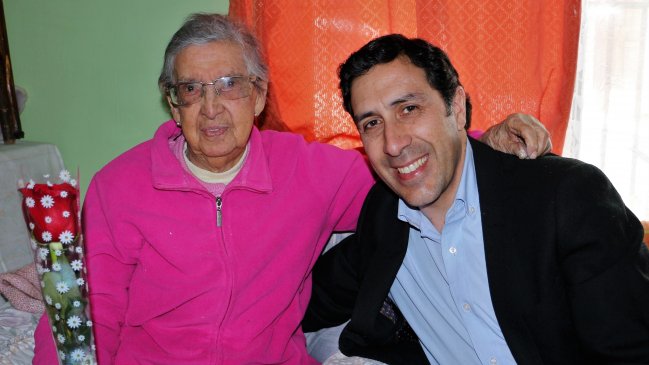 Maule: Mujer de Romeral cumplió 101 años y fue celebrada por autoridades