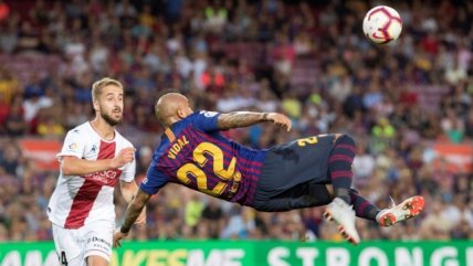 Arturo Vidal destacó con un lujoso pase de chilena en contundente goleada de FC Barcelona