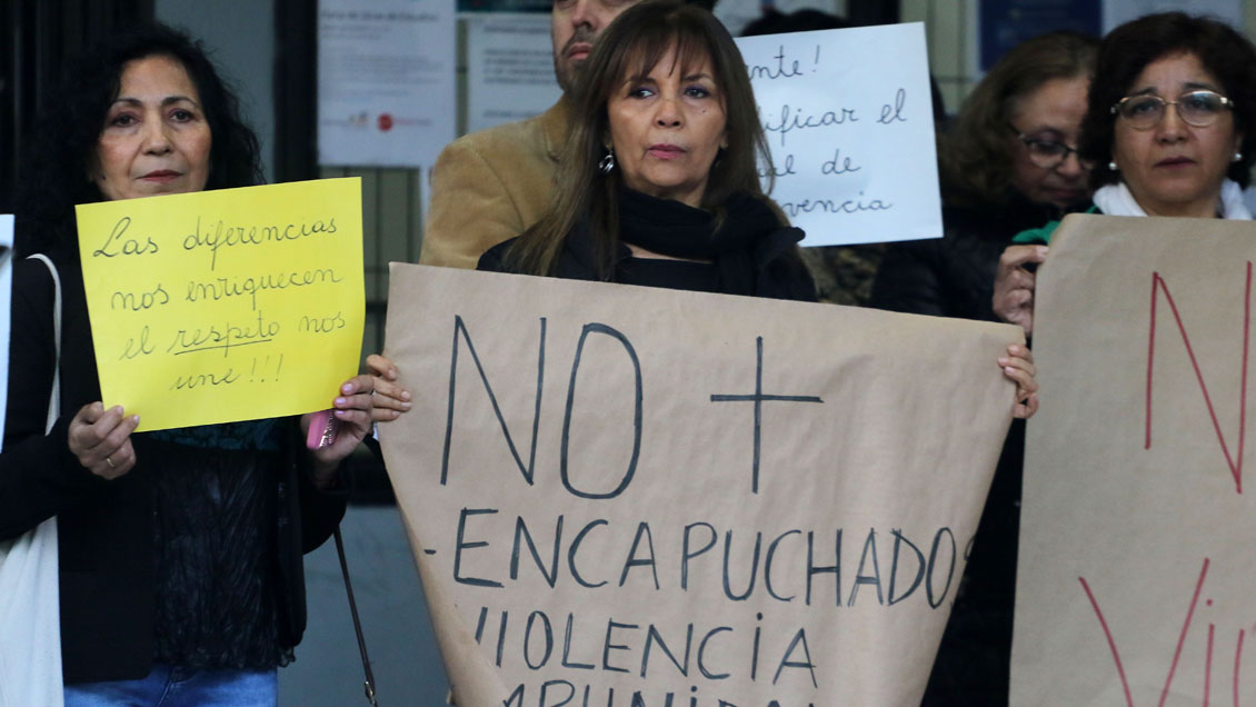 Intendencia se querelló por ataque contra profesores del Instituto Nacional