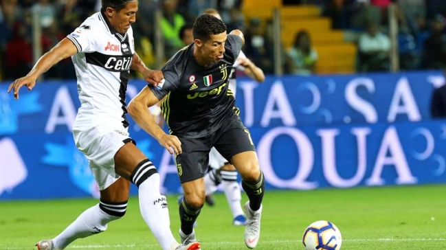 La romántica y sexy foto de Cristiano Ronaldo y su novia en un yate