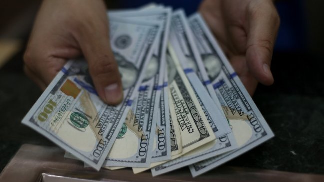 Dólar imparable: Llegó a su precio máximo en dos años