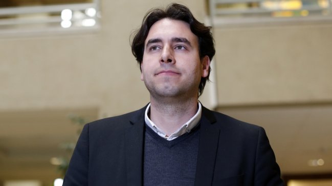 Vlado Mirosevic dejó la presidencia de la comisión de Relaciones Exteriores de la Cámara