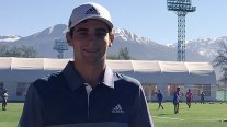 Joaquín Niemann visitó el entrenamiento de Universidad Católica