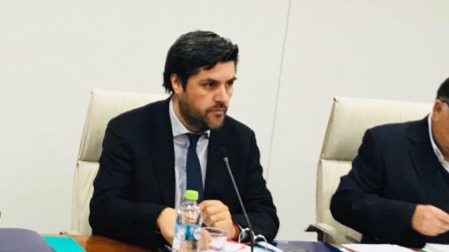 Ex seremi responde al Gobierno por Santa Olga: 