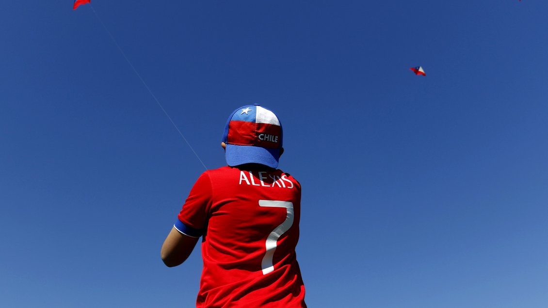 Habrá que trabajar: Se cayeron los feriados regionales tras fiestas patrias en Coquimbo, Magallanes y Chiloé