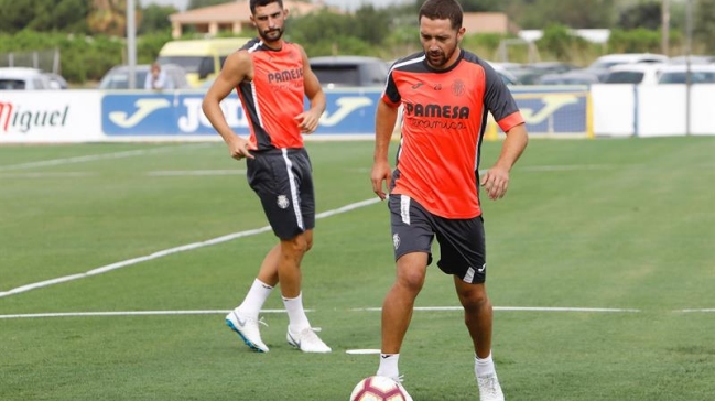 Manuel Iturra fue presentado en Villarreal: Cuando me llamaron no lo podía creer