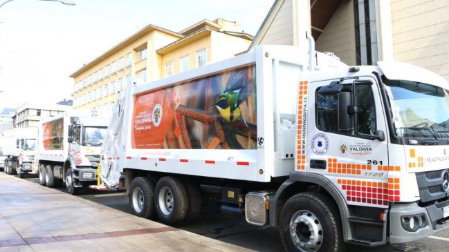 Presentaron los 11 nuevos camiones recolectores de basura que recorrerán las calles de Valdivia