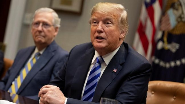 Trump encabeza febril búsqueda del autor de columna que apuntó campaña de resistencia interna