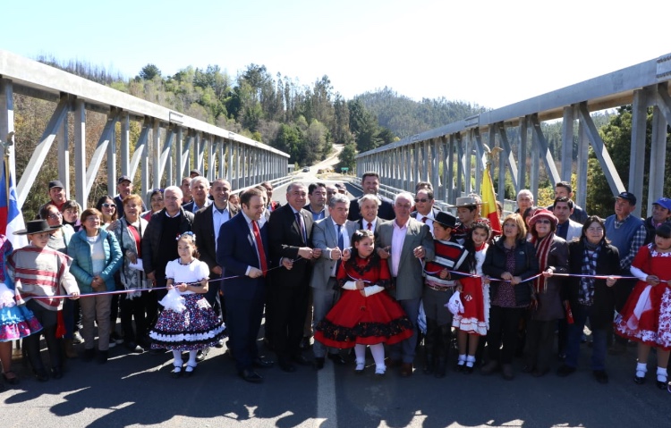 Concepción: Inauguraron nuevo puente Vegas de Diuca en Hualqui