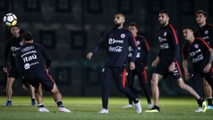 La selección chilena realizó su primera práctica en Corea del Sur