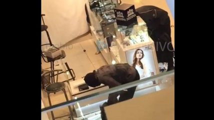 Desconocidos robaron relojes de una tienda en Providencia