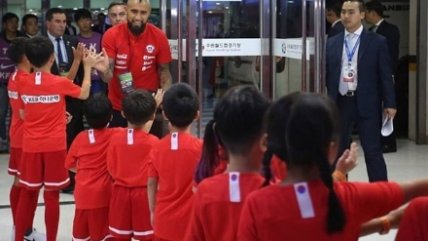 Se fueron agradecidos: Vidal y Díaz destacaron la tierna despedida que tuvieron en Corea del Sur