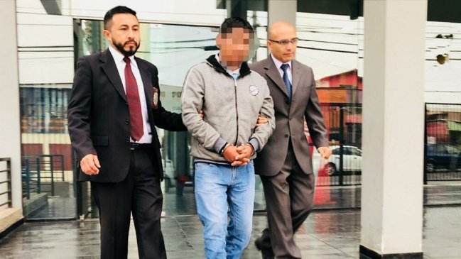 Detienen a sujeto que cobraba a migrantes para ingresar ilegalmente al país