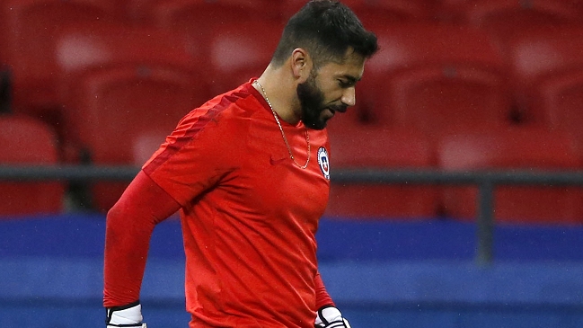 Johnny Herrera: Siempre estaré peleando por un puesto en la selección