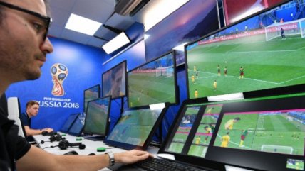   Enrique Osses entregó detalles de cómo se usará el VAR en el duelo entre Colo Colo y Palmeiras 