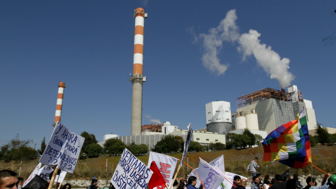 INDH y vecinos interponen acciones legales por contaminación en Quintero y Puchuncaví