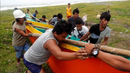   Filipinas: Aldeanos se preparan para la llegada del potente tifón Mangkhut 