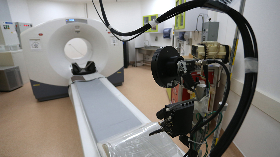 Tecnólogos médicos por diferencia en precios de exámenes: 