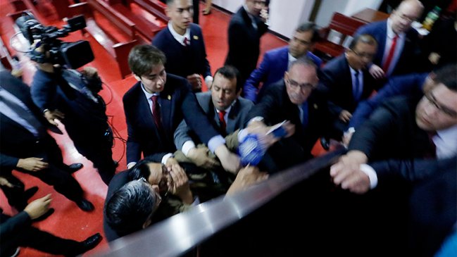 Radio Cooperativa lamenta y rechaza agresión contra periodistas en Te Deum