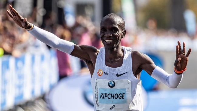  Kenia se rindió ante Kipchoge por récord mundial de maratón  