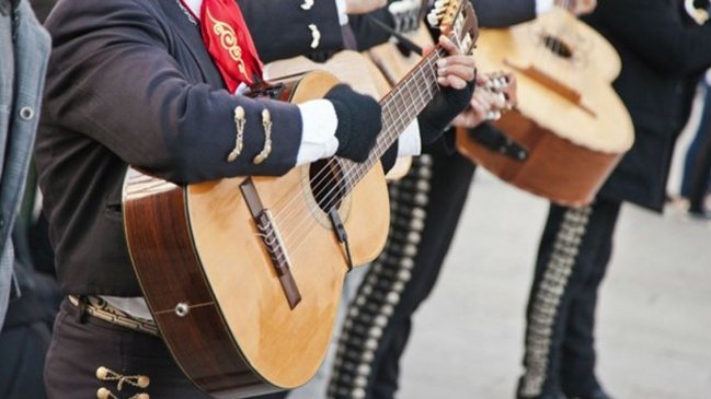Atacantes vestidos de mariachis mataron a cinco personas en Ciudad de México