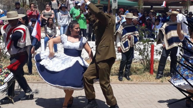 Arica: Pueblo de Camarones inició celebración de la chilenidad con zapateo y desfile