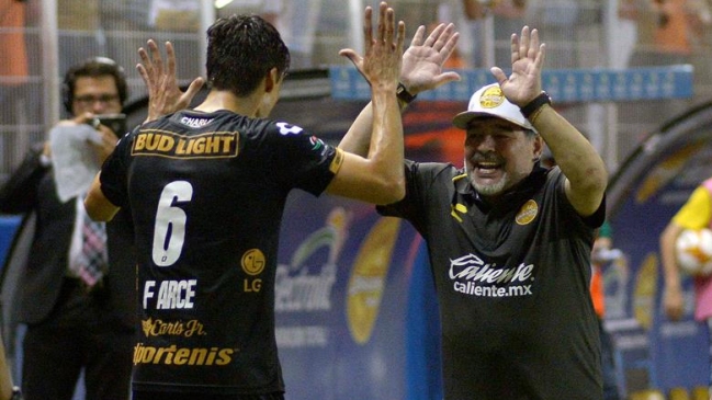  Dorados goleó a Cafetaleros en el debut soñado de Maradona  
