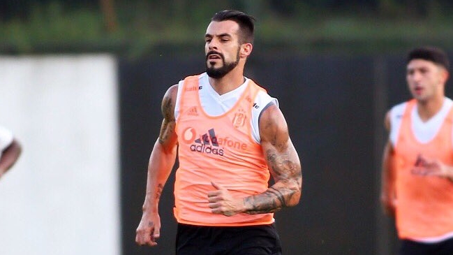 Besiktas anunció la salida de Alvaro Negredo para fichar en Al Nasr