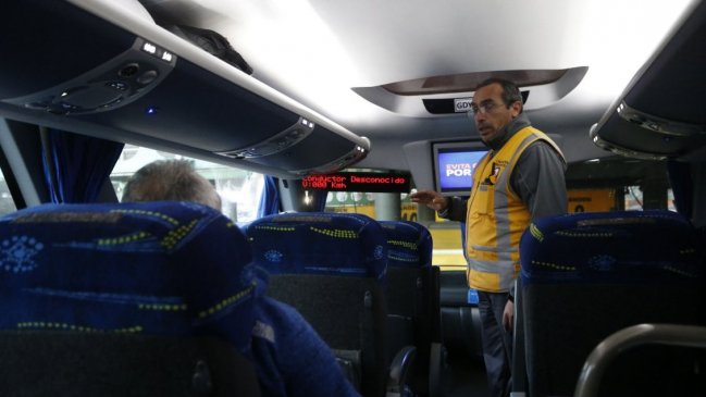 Detienen a chofer de bus que viajaba desde Santiago a Puerto Montt bajo los efectos del alcohol