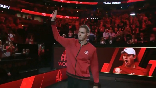 Nicolás Jarry participó en la presentación de los equipos en la inauguración de la Laver Cup
